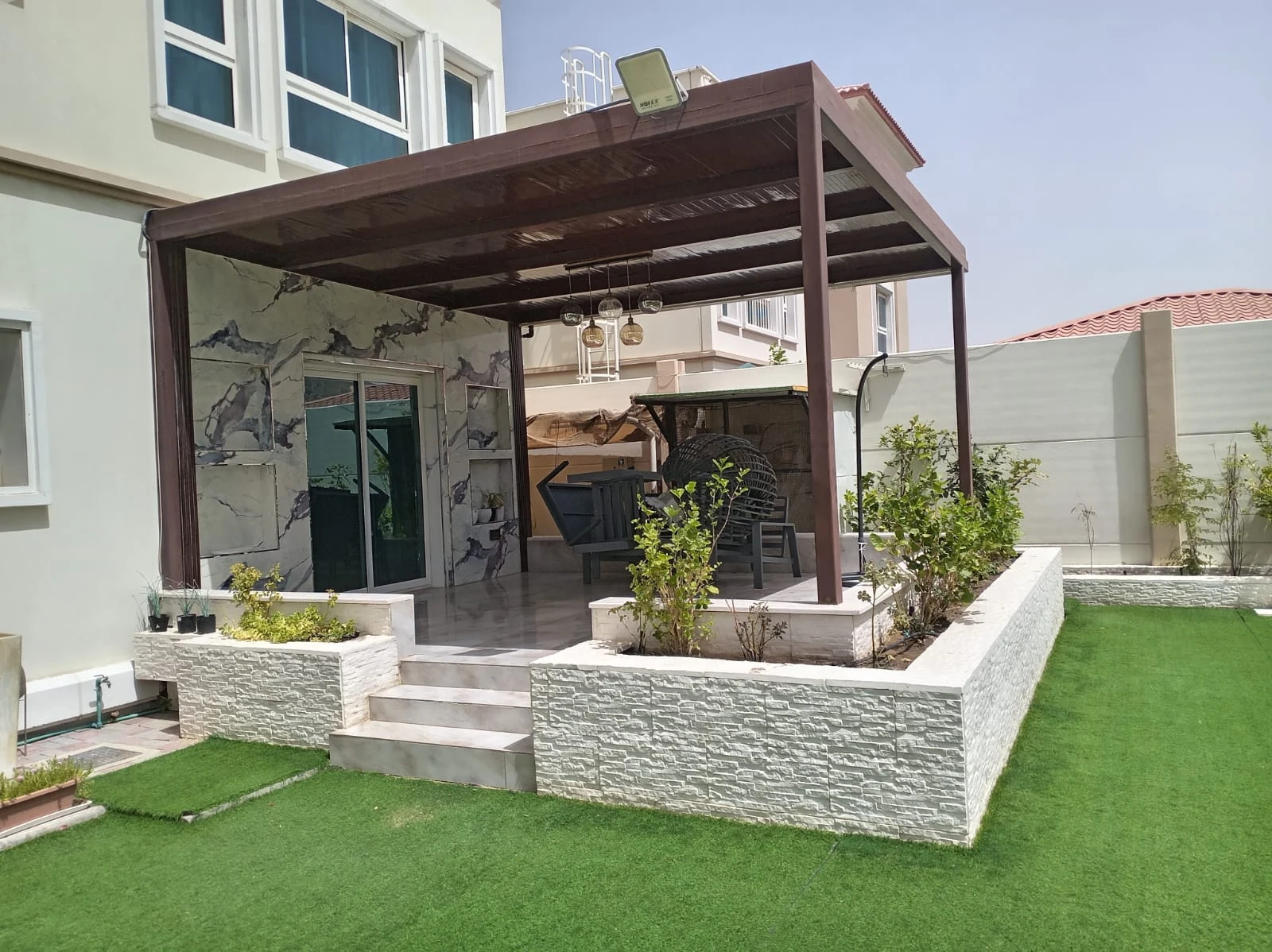 Aluminium and glass outdoor space