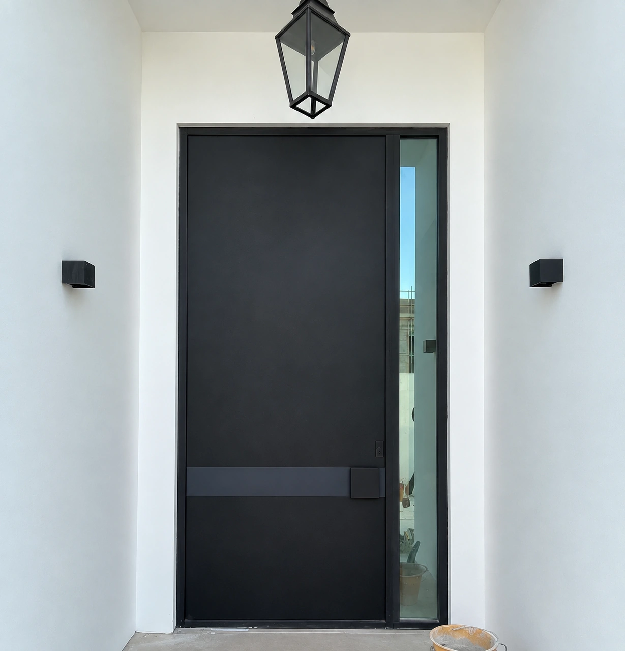 Minimal aluminum entrance — client project