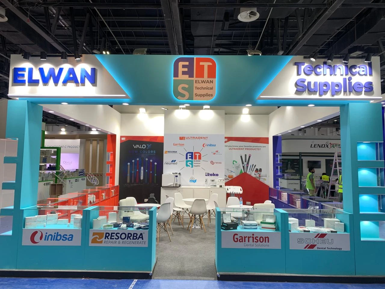 Client-supplied exhibition stand